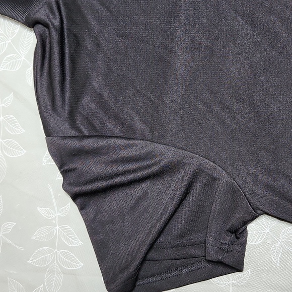 Old Navy Active Shirt - Picture 2 of 9